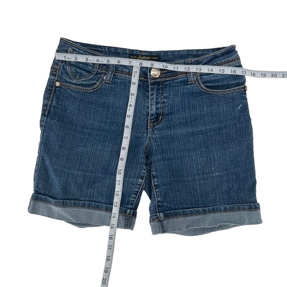 South Pole Jeans Co Embellished Cuffed Hem Shorts Size 13 Women’s - Picture 4 of 7